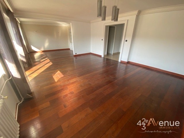 APPARTEMENT T5 - ST ETIENNE FAURIEL - 102.67 m2 - LOU&Eacute;