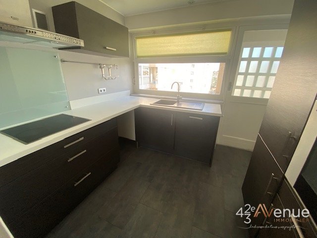 APPARTEMENT T5 - ST ETIENNE FAURIEL - 102.67 m2 - LOU&Eacute;