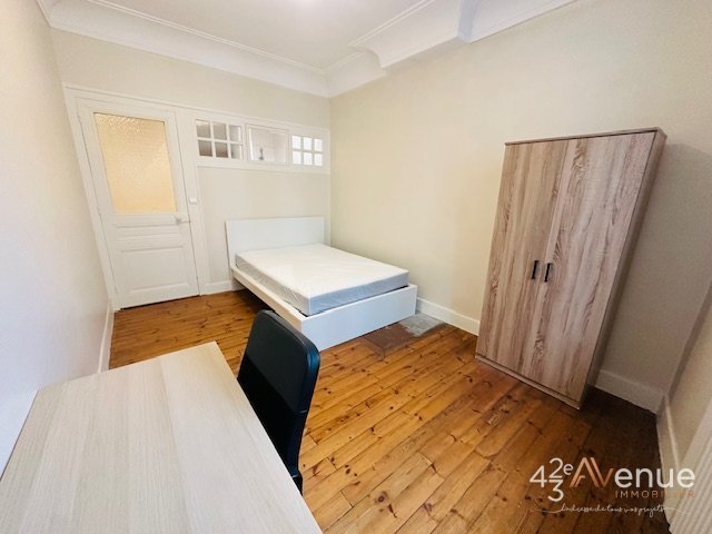 4 Pi�ces Meubl� avec Terrasse A LOUER - ST ETIENNE FAURIEL/ST ROCH - 90.5 m2 - 830�&euro; charges comprises par mois