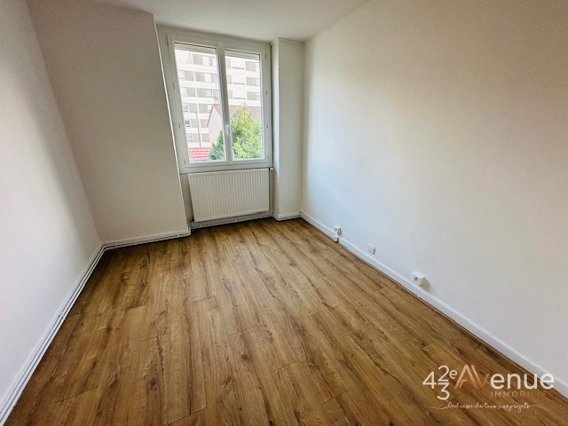 4 pices en Duplex A LOUER - ST ETIENNE HAUT DE JACQUARD - 86.23 m2 - 620€ charges comprises par mois