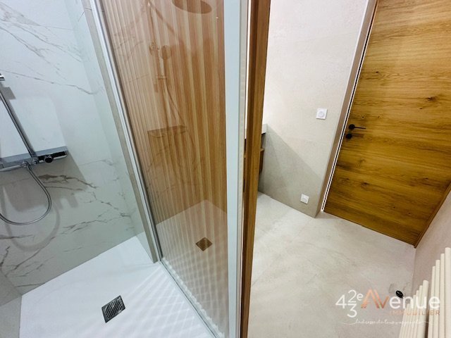 APPARTEMENT T4 A LOUER - ST ETIENNE PLACE BELLEVUE - 88.39 m2 - 1�000�&euro; charges comprises par mois