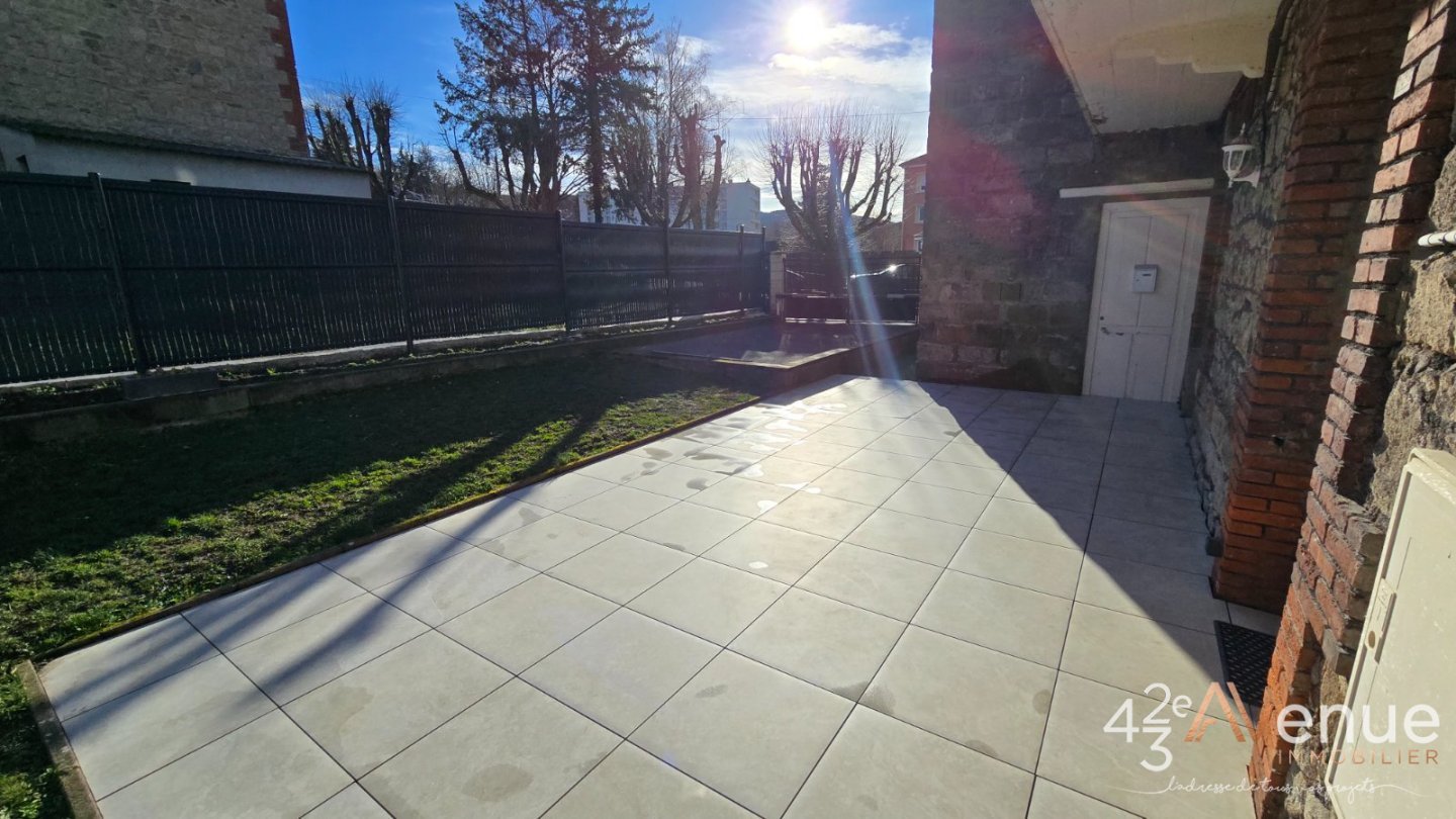 APPARTEMENT T4 A VENDRE - LA RICAMARIE - 119.55 m2 - 195000€