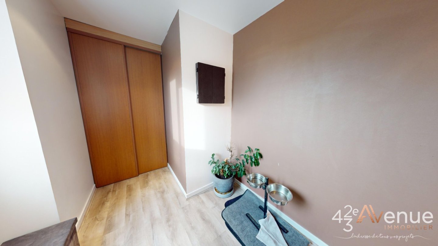 APPARTEMENT T4 A VENDRE - LA RICAMARIE - 119.55 m2 - 195000€