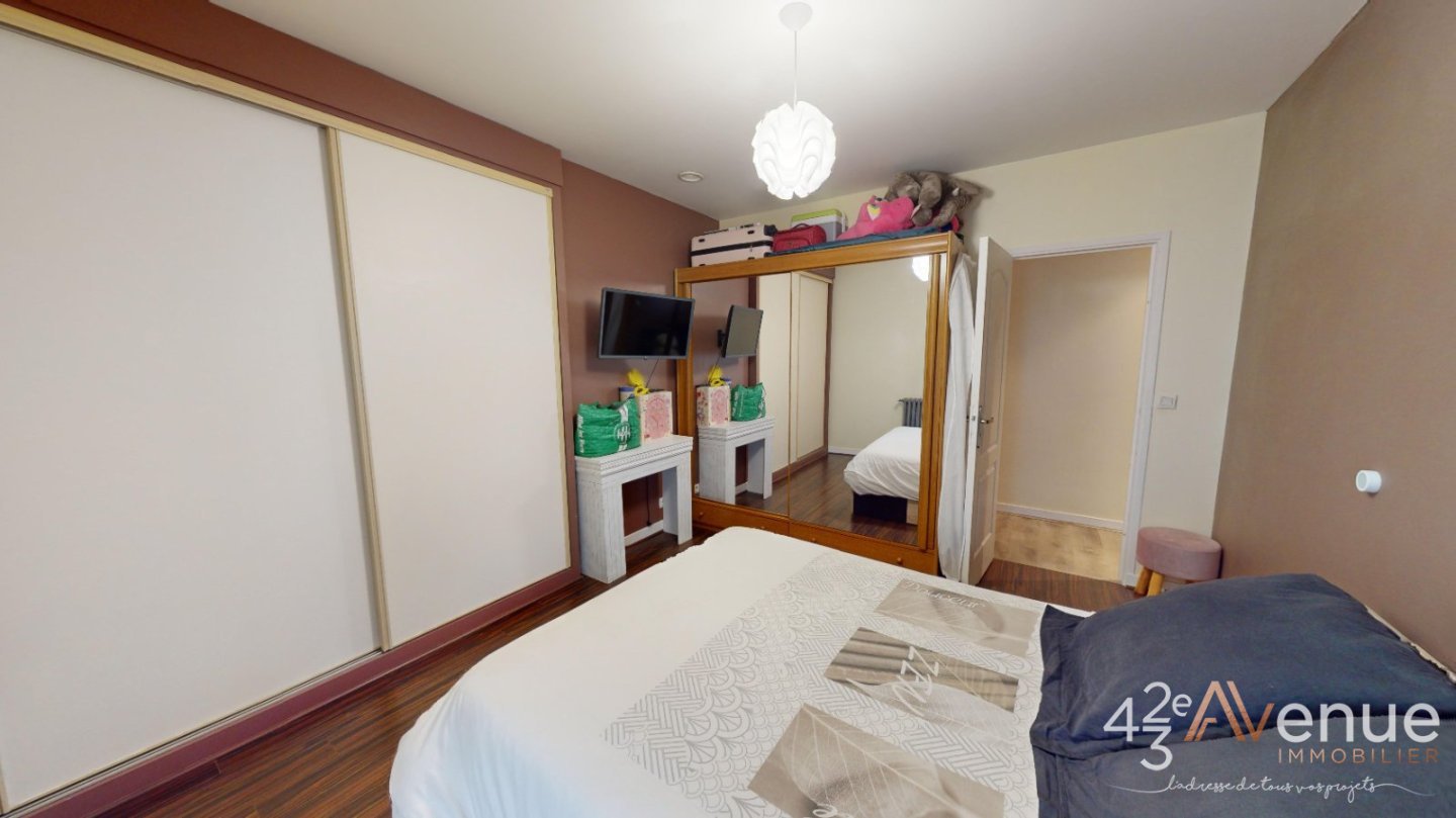 APPARTEMENT T4 A VENDRE - LA RICAMARIE - 119.55 m2 - 195000€