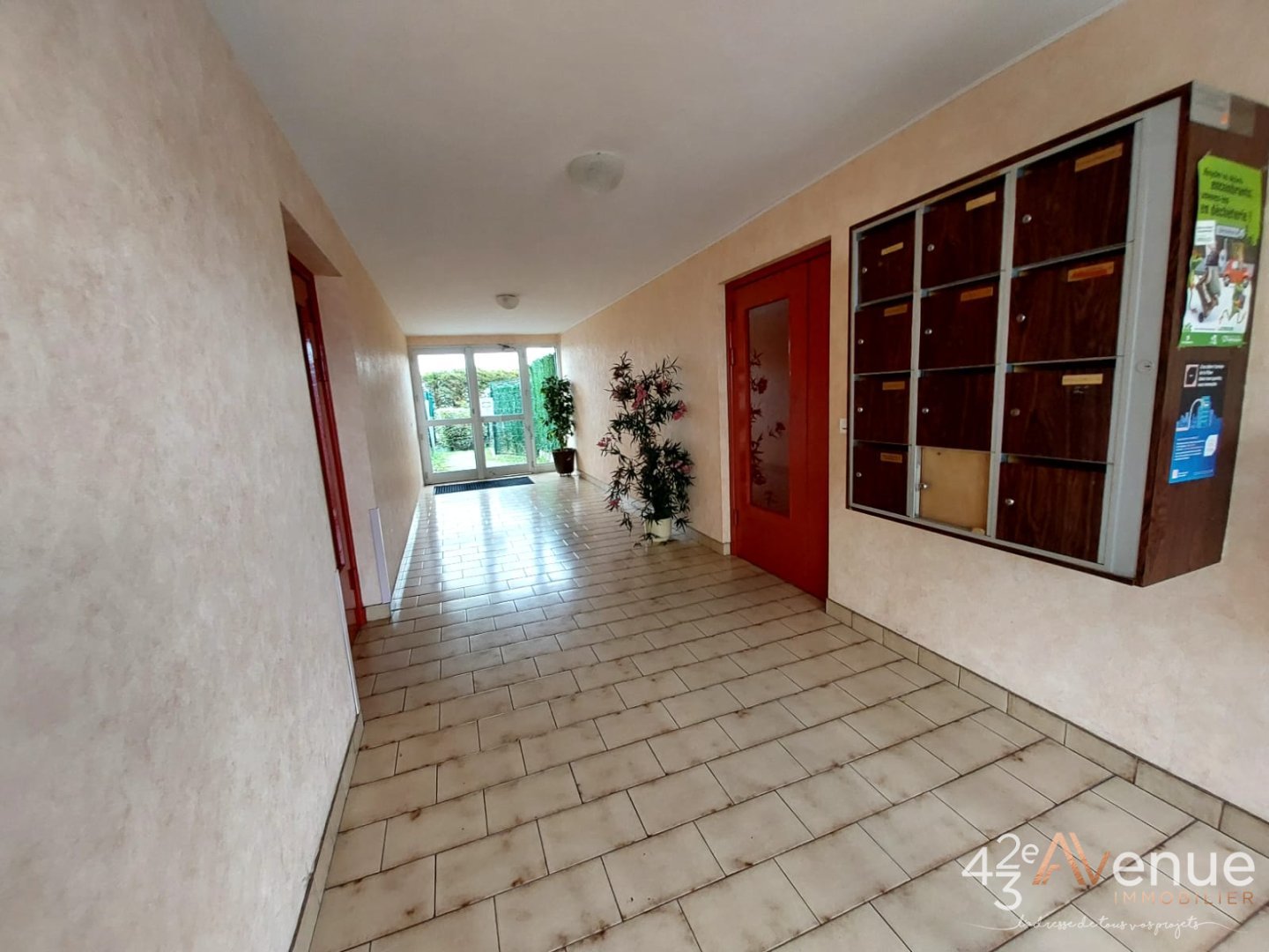 APPARTEMENT T4 A VENDRE - LA RICAMARIE - 107 m2 - 100000€