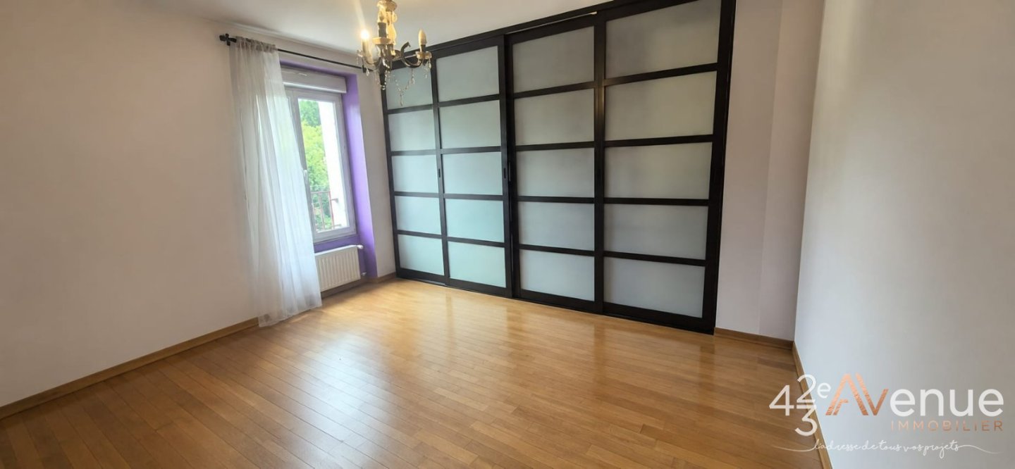 APPARTEMENT T4 A VENDRE - LA RICAMARIE - 122.61 m2 - 110 000 &euro;
