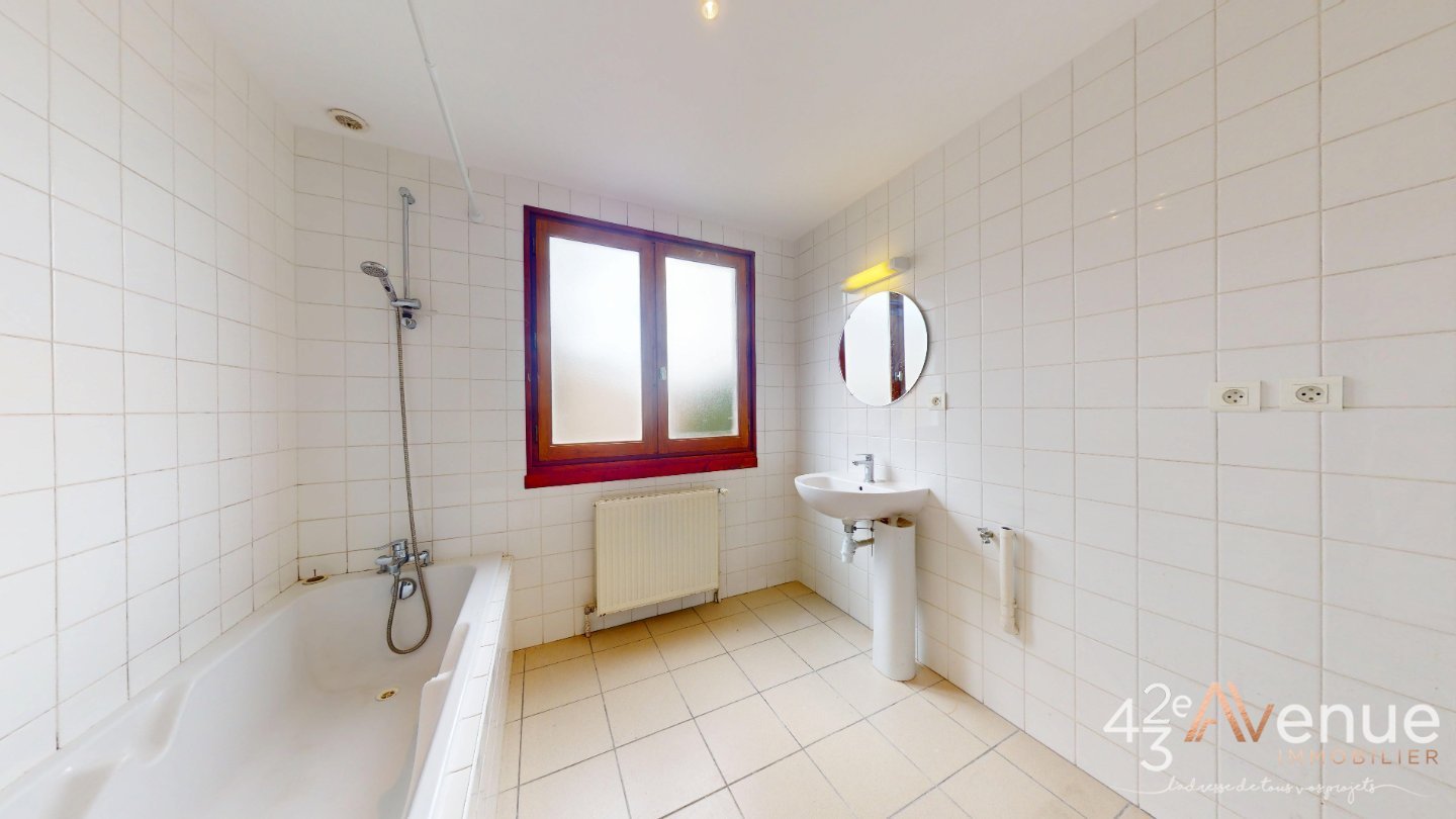 Appartement avec terrasse et garage! A VENDRE - MONISTROL SUR LOIRE - 107.2 m2 - 241 500 &euro;