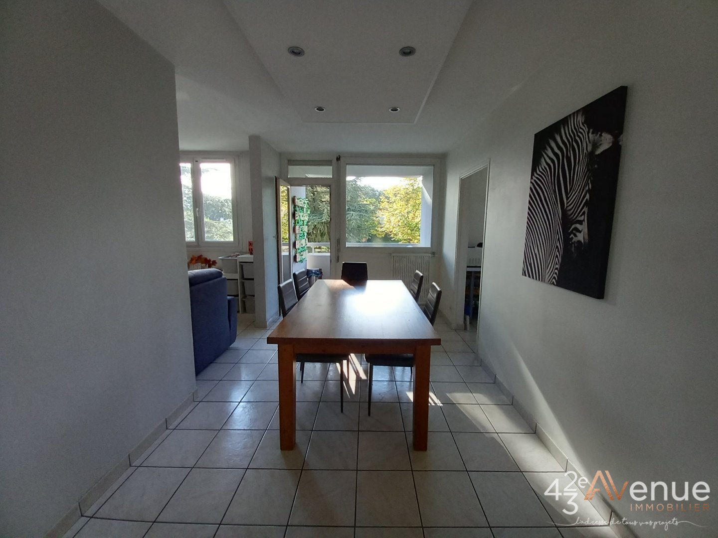 APPARTEMENT T4 AVEC TERRASSE A VENDRE - RIVE DE GIER - 79.31 m2 - 120 000 €