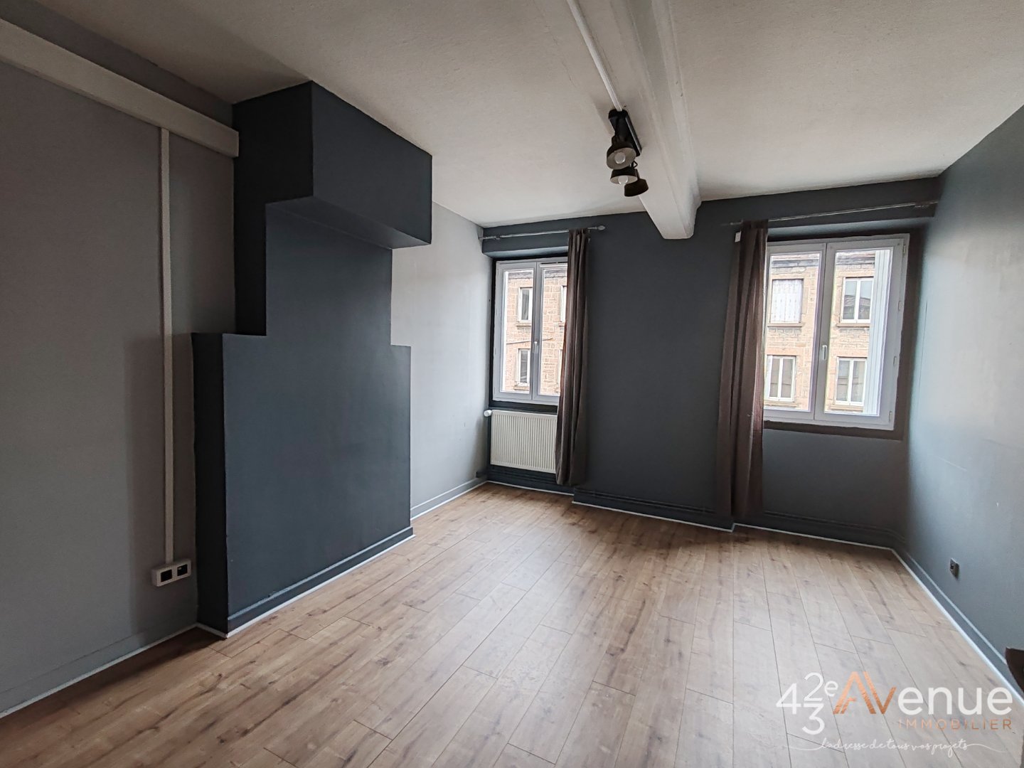 APPARTEMENT T4 A VENDRE - RIVE DE GIER - 90 m2 - 118�000�&euro;