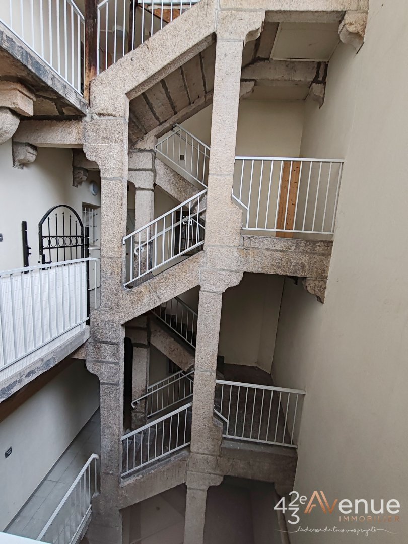 APPARTEMENT T4 A VENDRE - RIVE DE GIER - 90 m2 - 118�000�&euro;