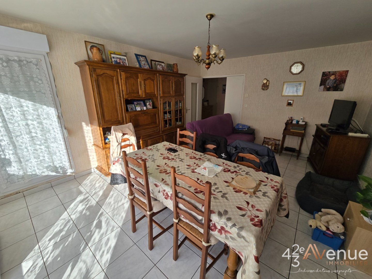 APPARTEMENT T4 - ROCHE LA MOLIERE - 78.68 m2 - 118000€