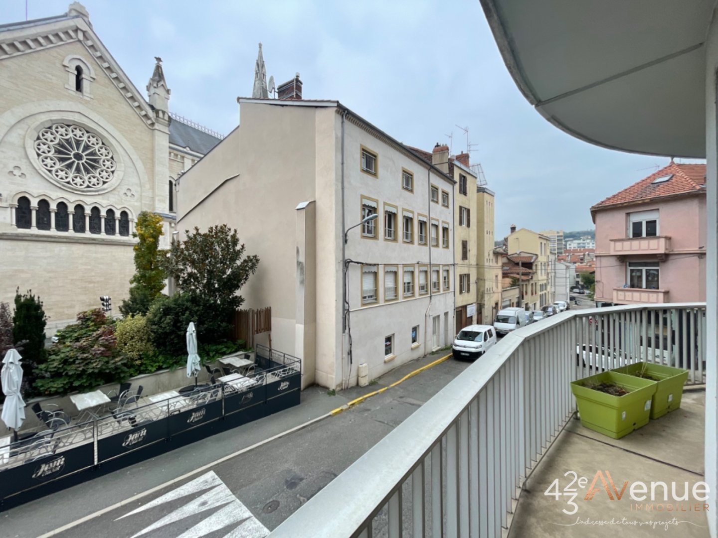 Appartement aux beaux volumes Centre Ville A VENDRE - ST CHAMOND - 94.9 m2 - 115000€