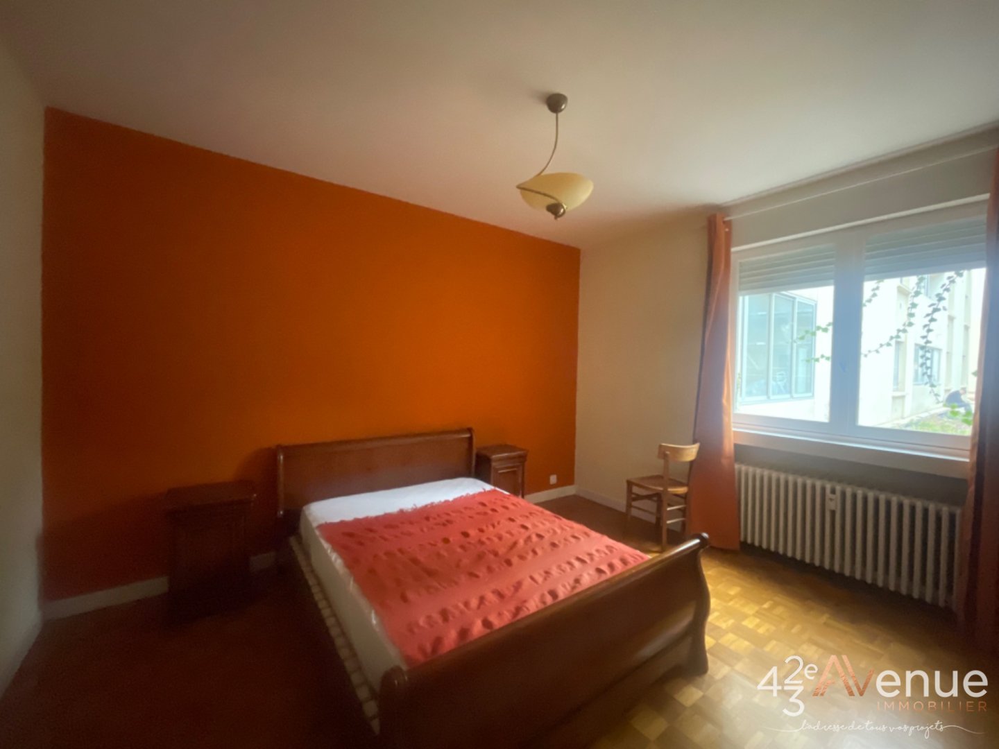 Appartement aux beaux volumes Centre Ville A VENDRE - ST CHAMOND - 94.9 m2 - 115000€