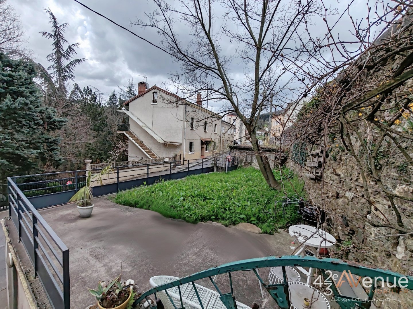 APPARTEMENT T4 A VENDRE - ST CHAMOND - 91 m2 - 165�000�&euro;