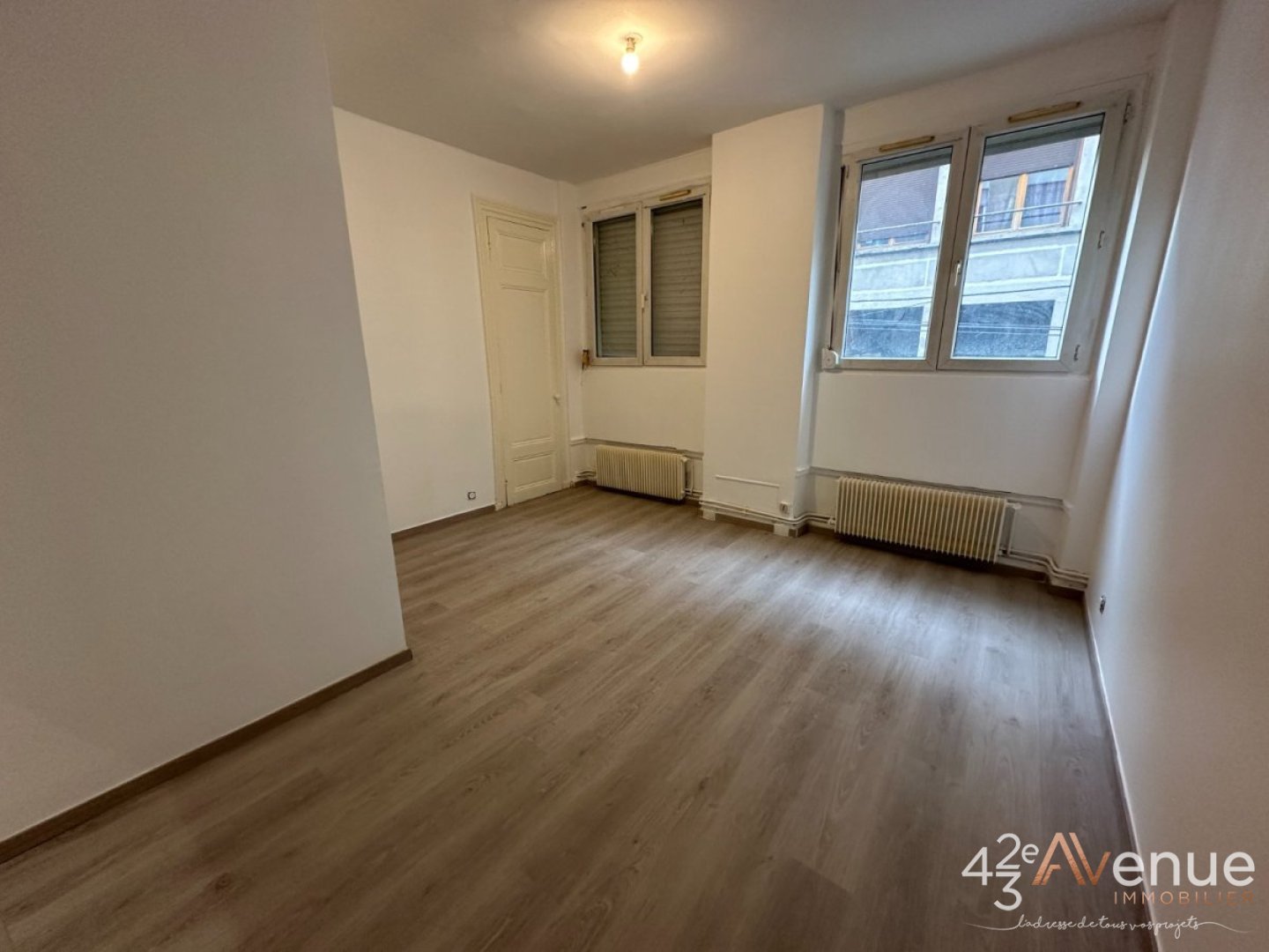 Beaubrun, appartement de 88 m2 , 3 chambres A VENDRE - ST ETIENNE BEAUBRUN - 86.96 m2 - 69 900 &euro;