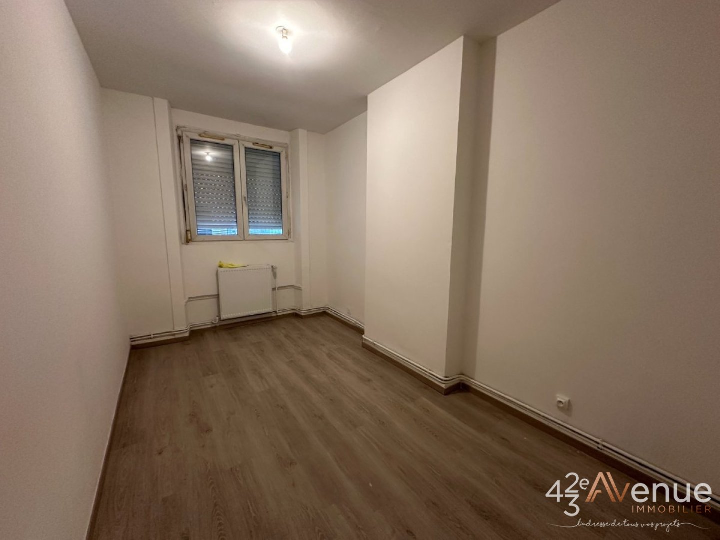 Beaubrun, appartement de 88 m2 , 3 chambres A VENDRE - ST ETIENNE BEAUBRUN - 86.96 m2 - 69 900 &euro;