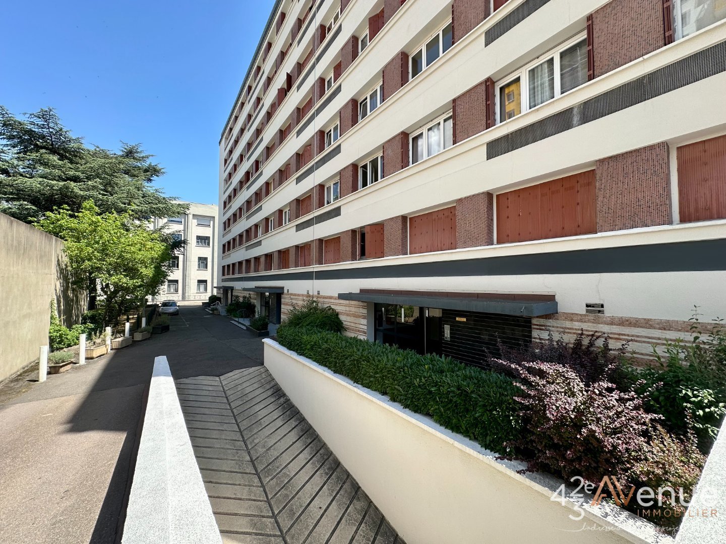 APPARTEMENT T4 A VENDRE - ST ETIENNE BELLEVUE - 67.78 m2 - 65000€