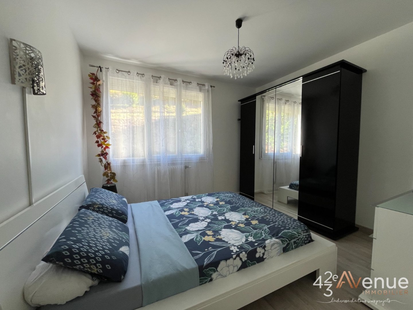 APPARTEMENT T5 A VENDRE - ST ETIENNE BELLEVUE - 96 m2 - 153000€