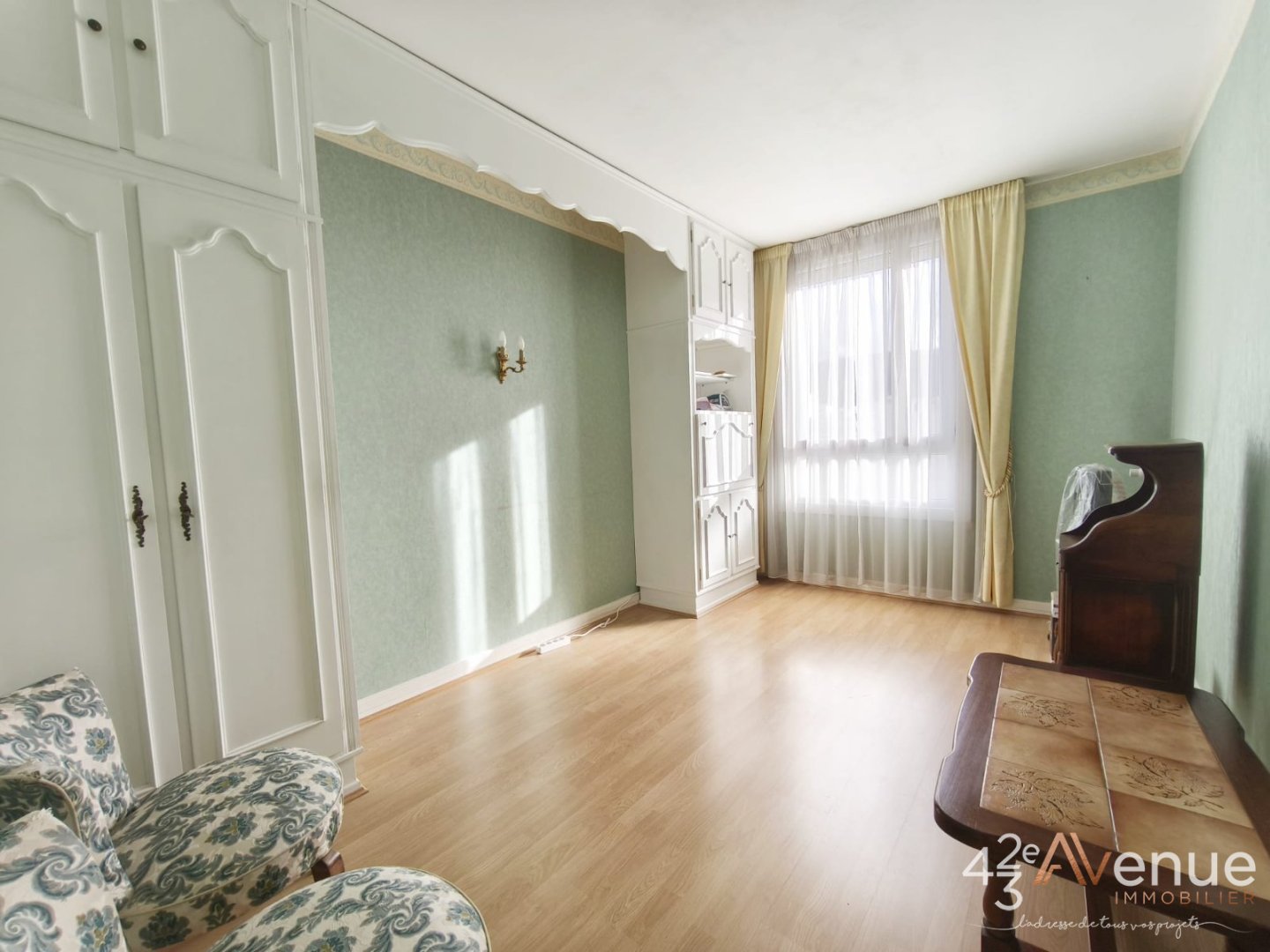 APPARTEMENT T4 A VENDRE - ST ETIENNE BELLEVUE - 108 m2 - 118�000�&euro;