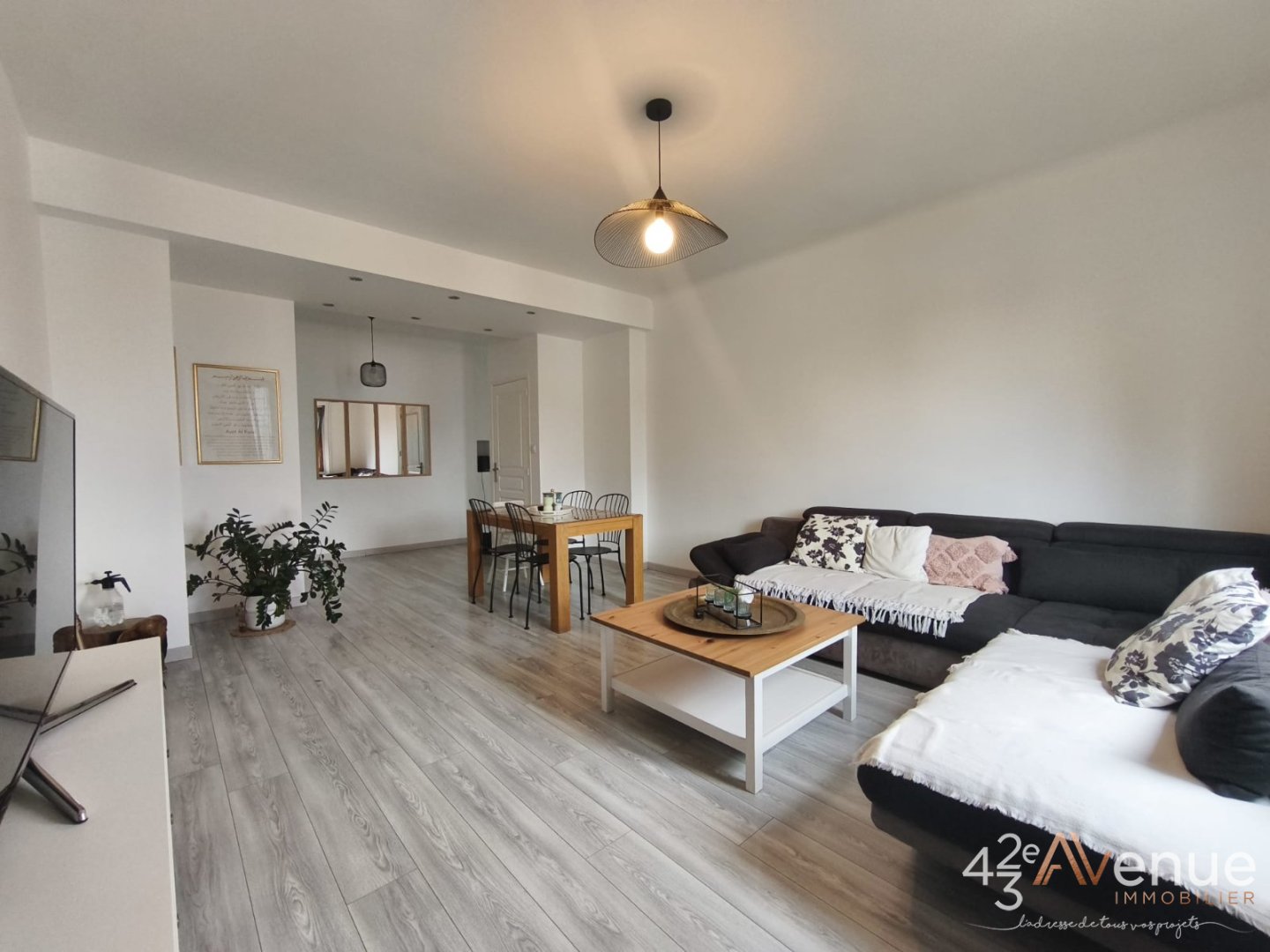 APPARTEMENT T4 A VENDRE - ST ETIENNE BELLEVUE - 96.84 m2 - 125 000 &euro;