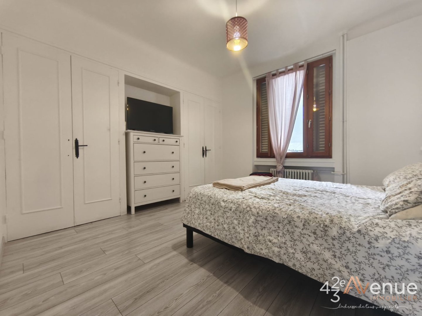APPARTEMENT T4 A VENDRE - ST ETIENNE BELLEVUE - 96.84 m2 - 125 000 &euro;
