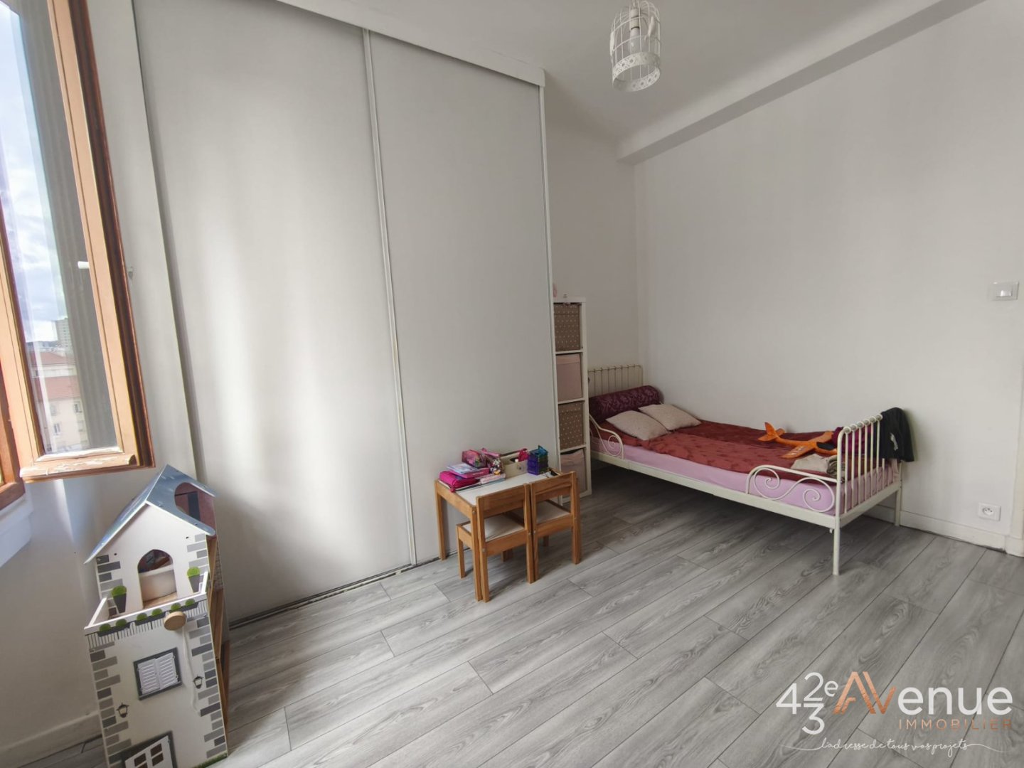 APPARTEMENT T4 A VENDRE - ST ETIENNE BELLEVUE - 96.84 m2 - 125 000 &euro;