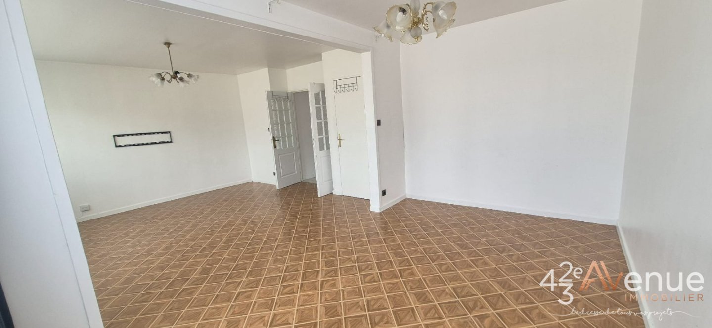 APPARTEMENT T4 A VENDRE - ST ETIENNE BERGSON - 83 m2 - 96 000 &euro;