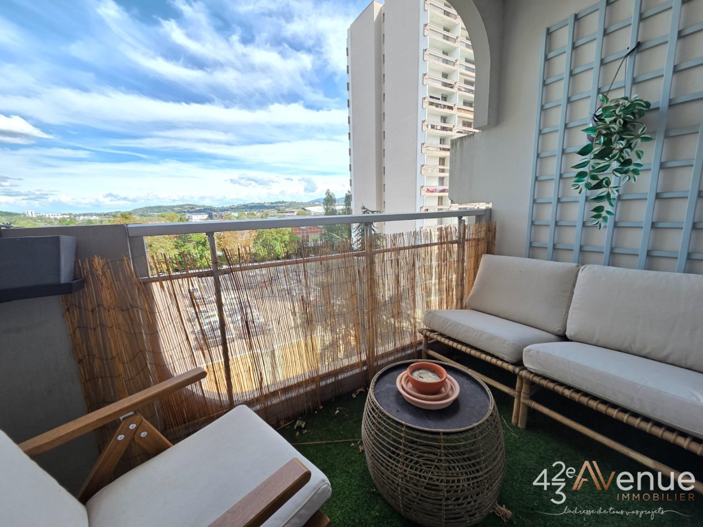 APPARTEMENT T4 A VENDRE - ST ETIENNE BERGSON - 91.94 m2 - 165 000 &euro;