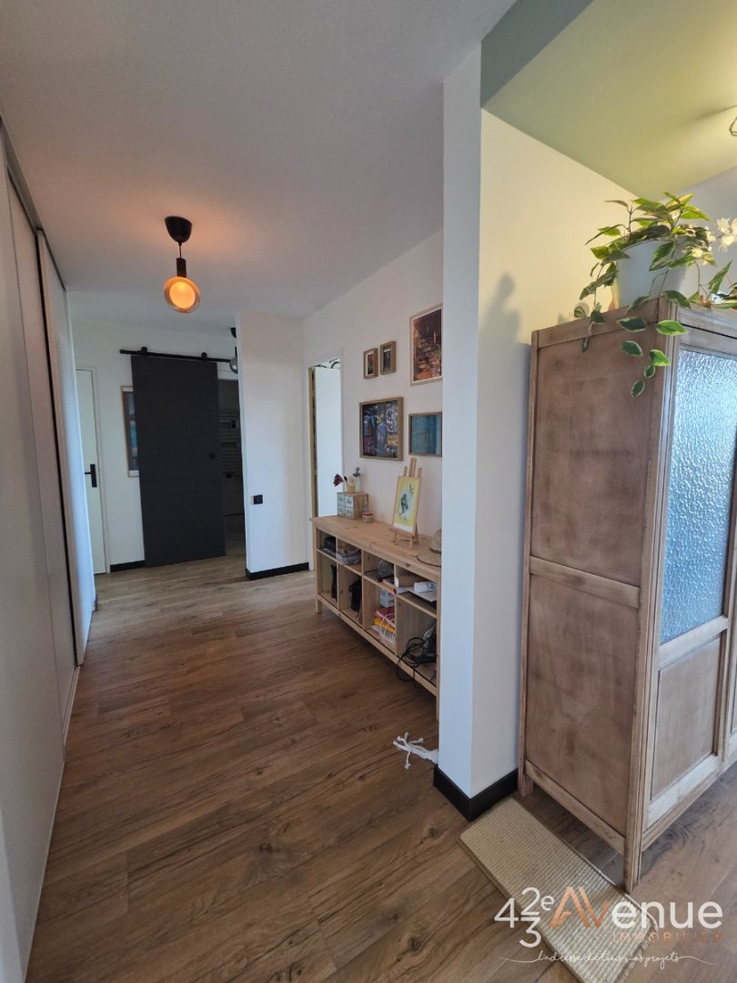 APPARTEMENT T4 A VENDRE - ST ETIENNE BERGSON - 91.94 m2 - 165 000 &euro;