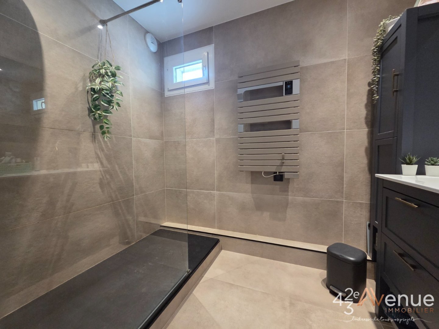 APPARTEMENT T4 A VENDRE - ST ETIENNE BERGSON - 91.94 m2 - 165 000 &euro;