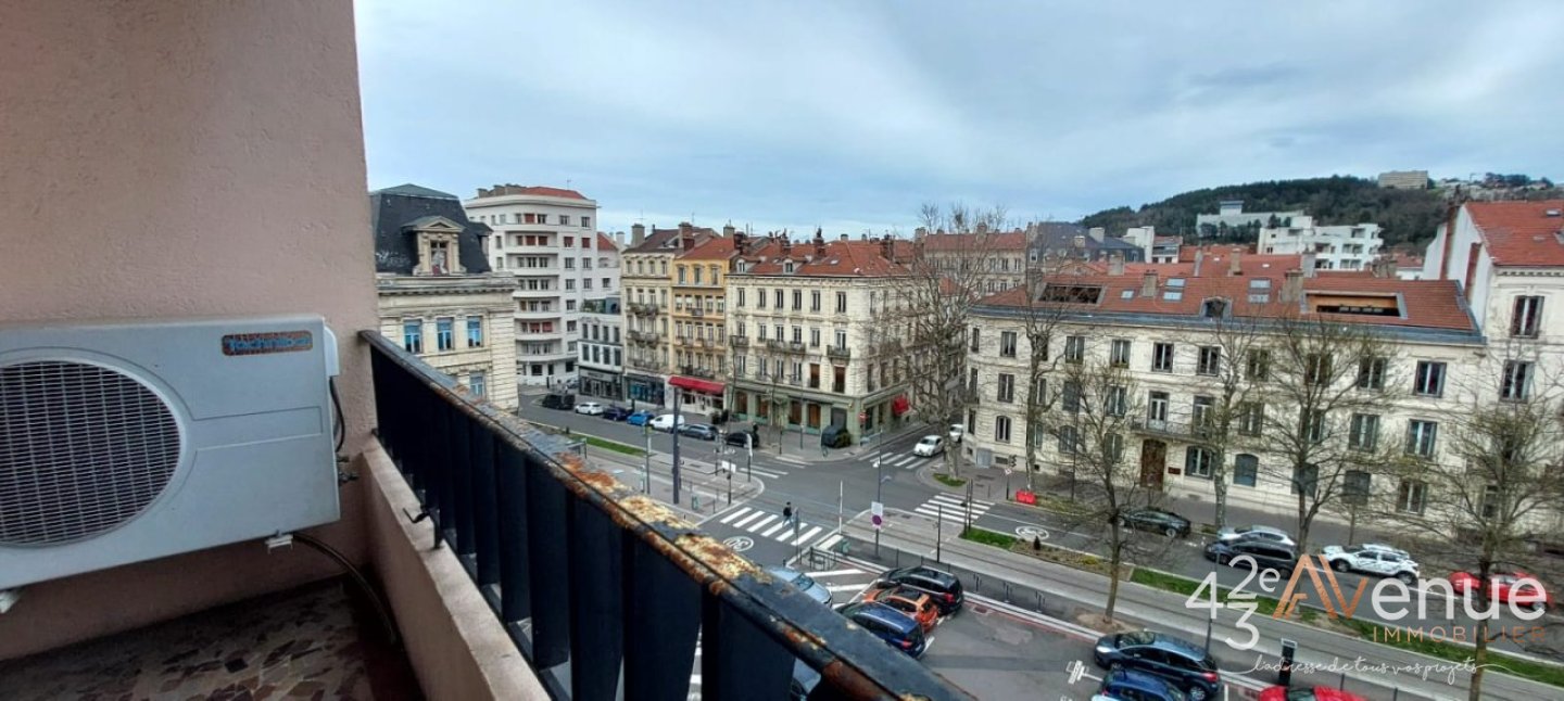 Appartement A VENDRE - ST ETIENNE CENTRE VILLE - 83 m2 - 135000€