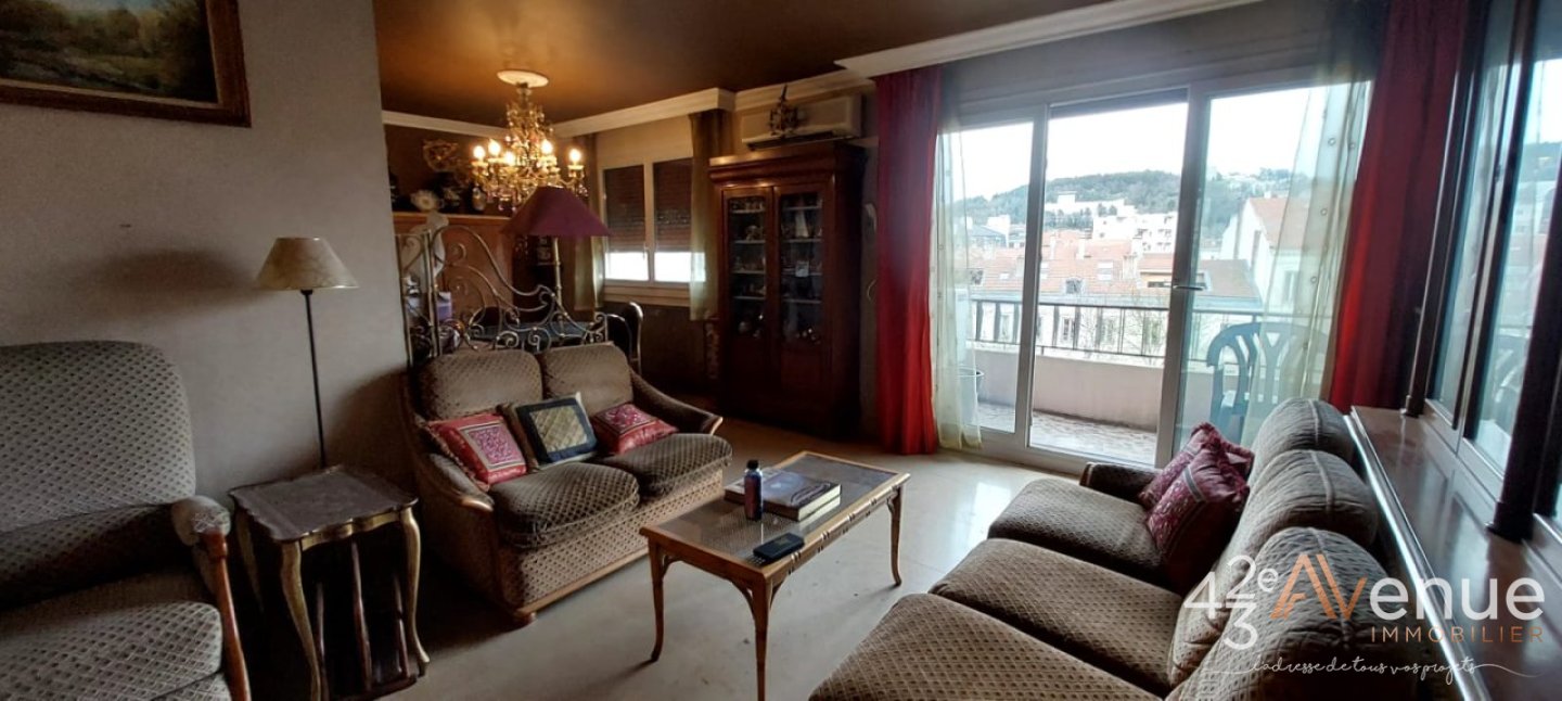 Appartement A VENDRE - ST ETIENNE CENTRE VILLE - 83 m2 - 135000€