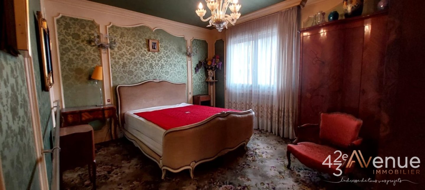 Appartement A VENDRE - ST ETIENNE CENTRE VILLE - 83 m2 - 135000€