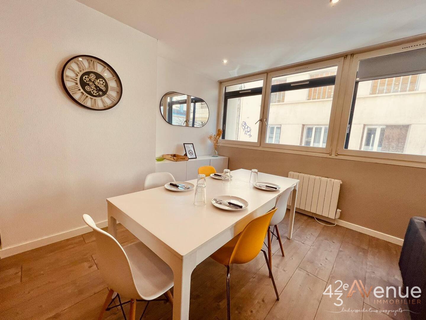 Meubl entirement T4 avec stationnement A VENDRE - ST ETIENNE CENTRE VILLE - 80.18 m2 - 128500€