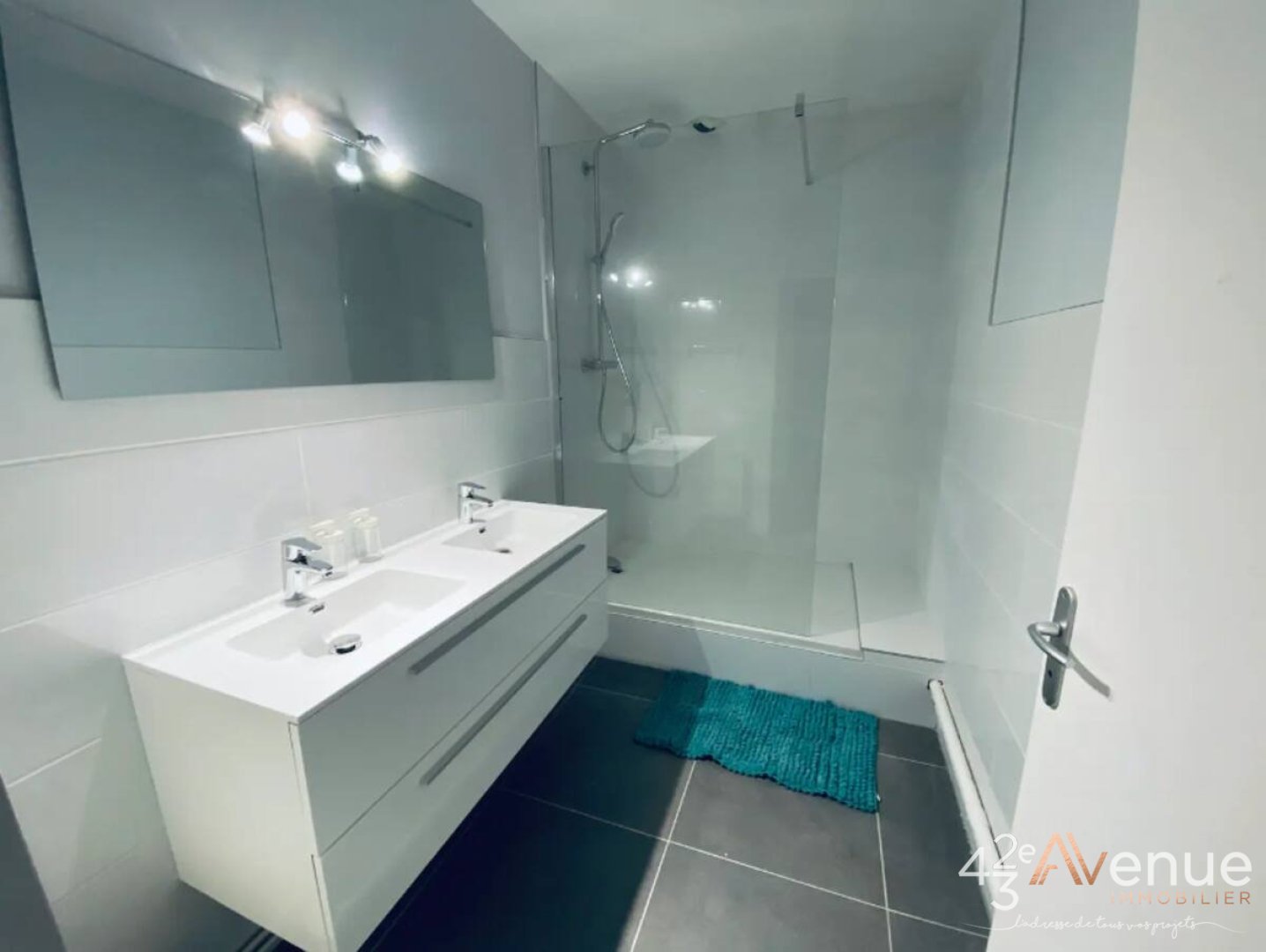 APPARTEMENT T4 A VENDRE - ST ETIENNE CENTRE VILLE - 75.35 m2 - 123000€