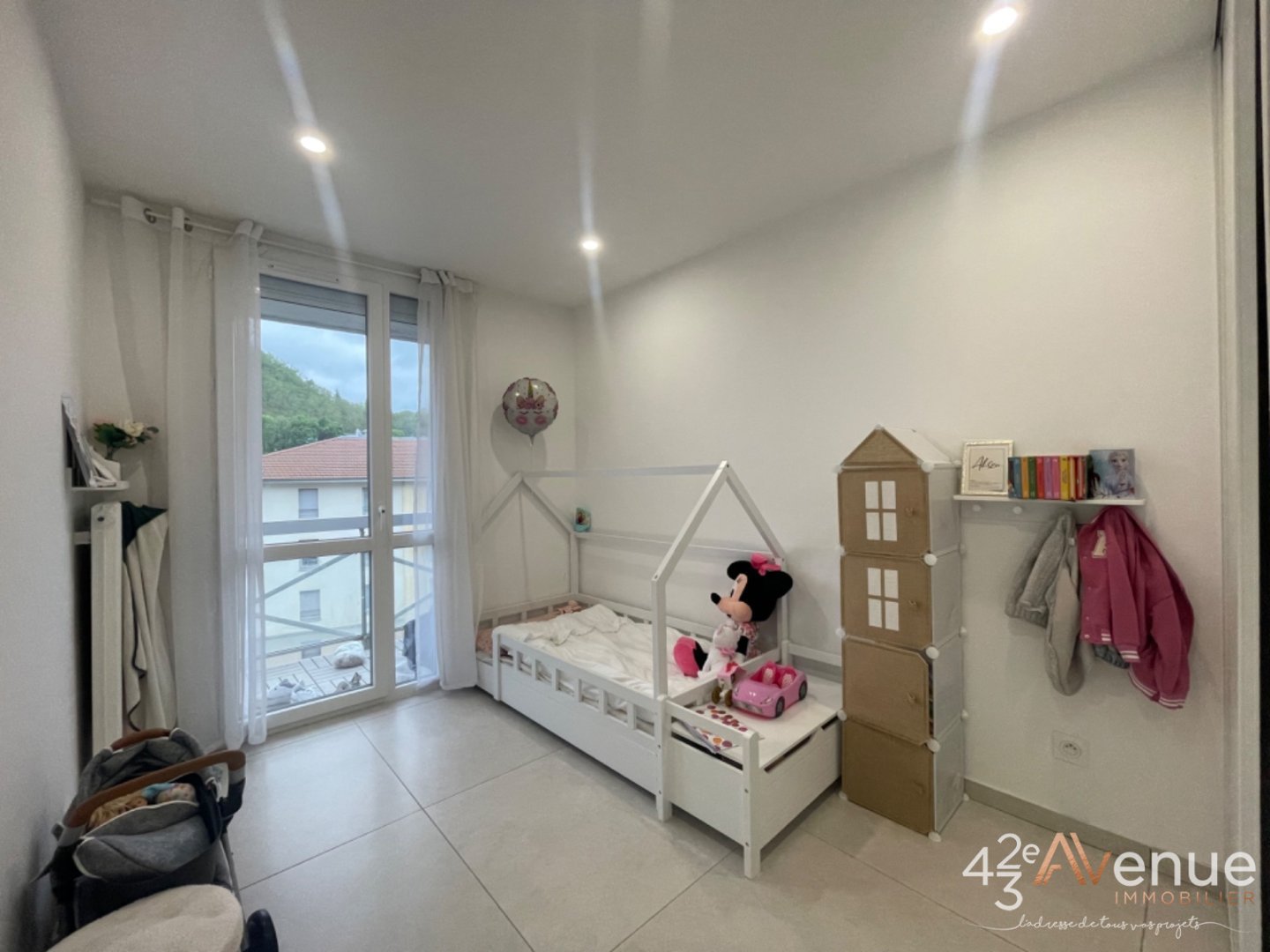 Appartement en parfait tat T4 avec Balcon garage - ST ETIENNE CENTRE VILLE - 75.36 m2 - VENDU