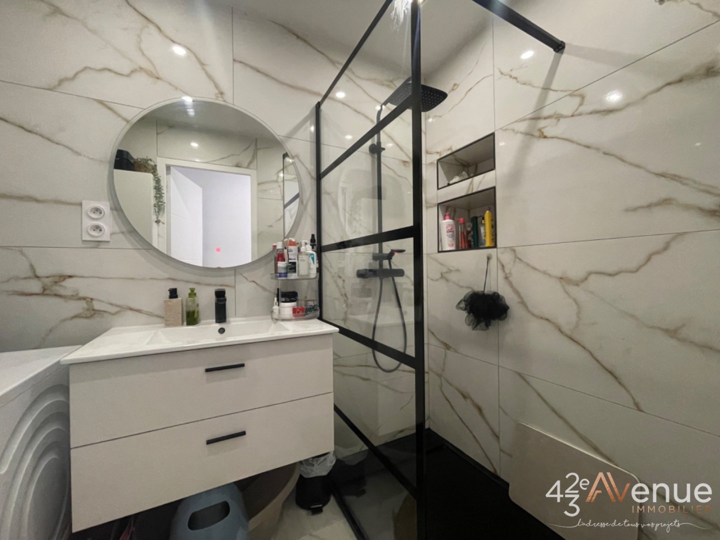 Appartement en parfait tat T4 avec Balcon garage - ST ETIENNE CENTRE VILLE - 75.36 m2 - VENDU