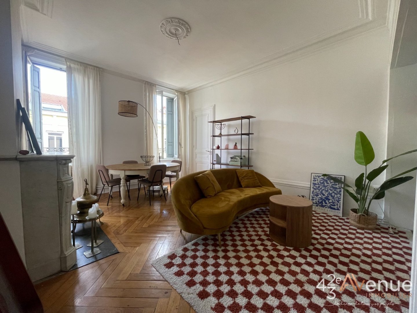 Appartement Haussmannien parfait tat Hyper Centre A VENDRE - ST ETIENNE CENTRE VILLE - 131.59 m2 - 200000€