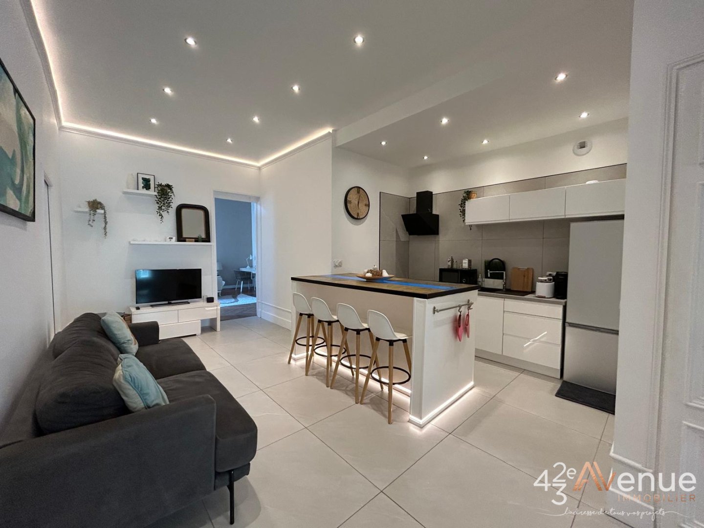 Appartement coup de coeur rnov Centre Ville A VENDRE - ST ETIENNE CENTRE VILLE - 133.78 m2 - 200000€