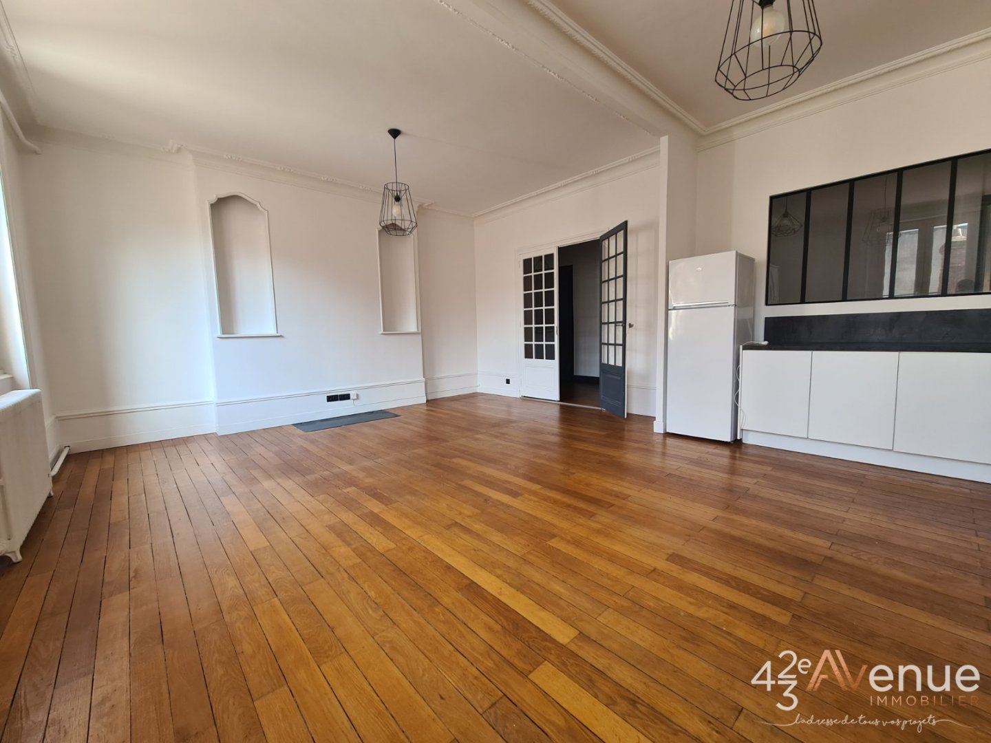 APPARTEMENT T4 A VENDRE - ST ETIENNE CENTRE VILLE - 110.16 m2 - 180000€