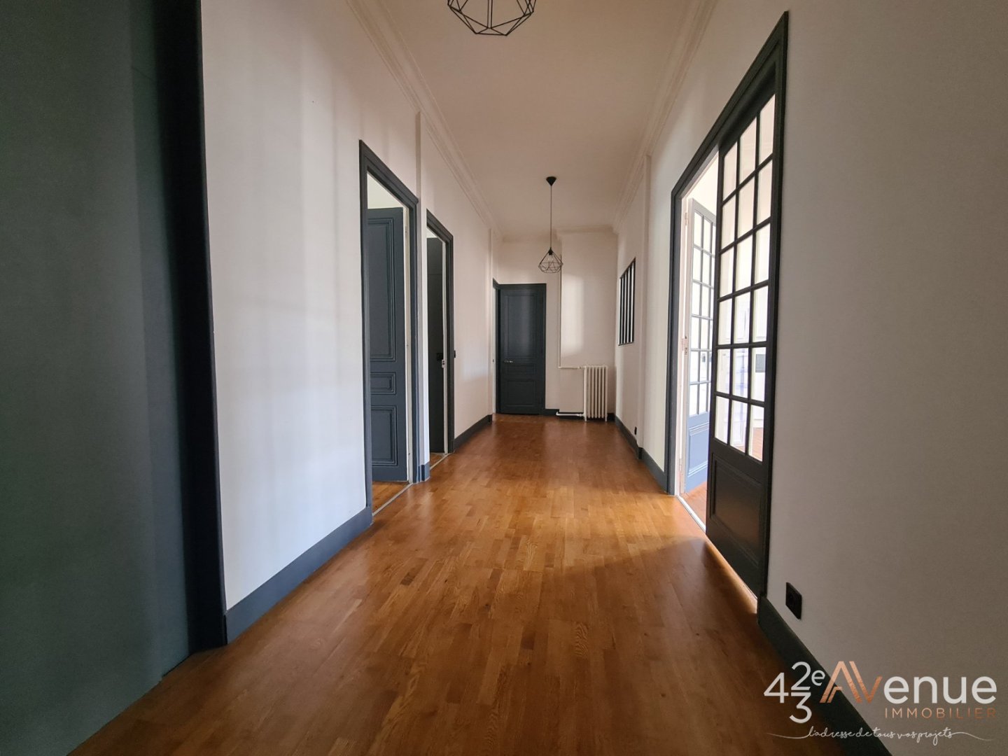 APPARTEMENT T4 A VENDRE - ST ETIENNE CENTRE VILLE - 110.16 m2 - 180000€