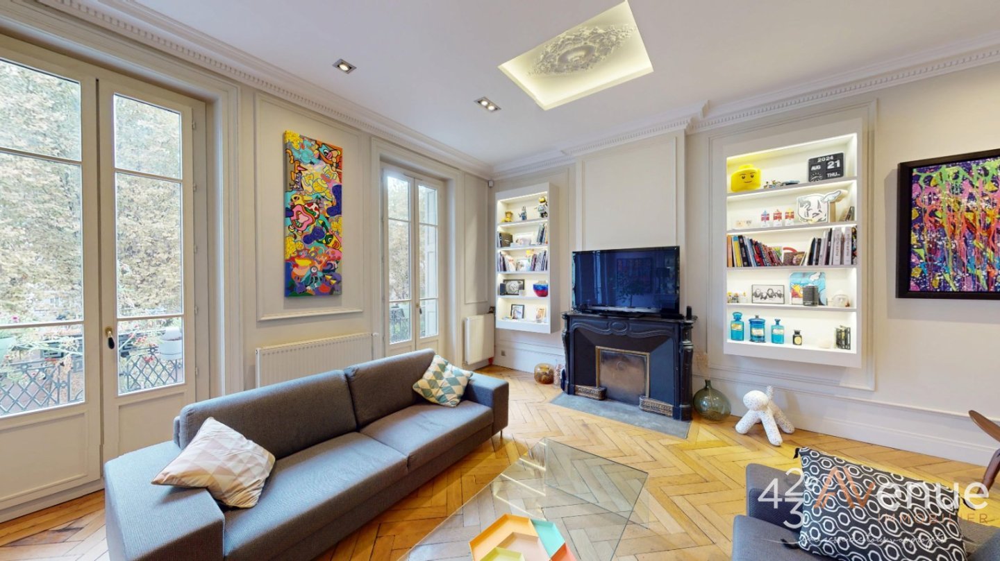 APPARTEMENT T4 - ST ETIENNE CENTRE VILLE - 130 m2 - VENDU