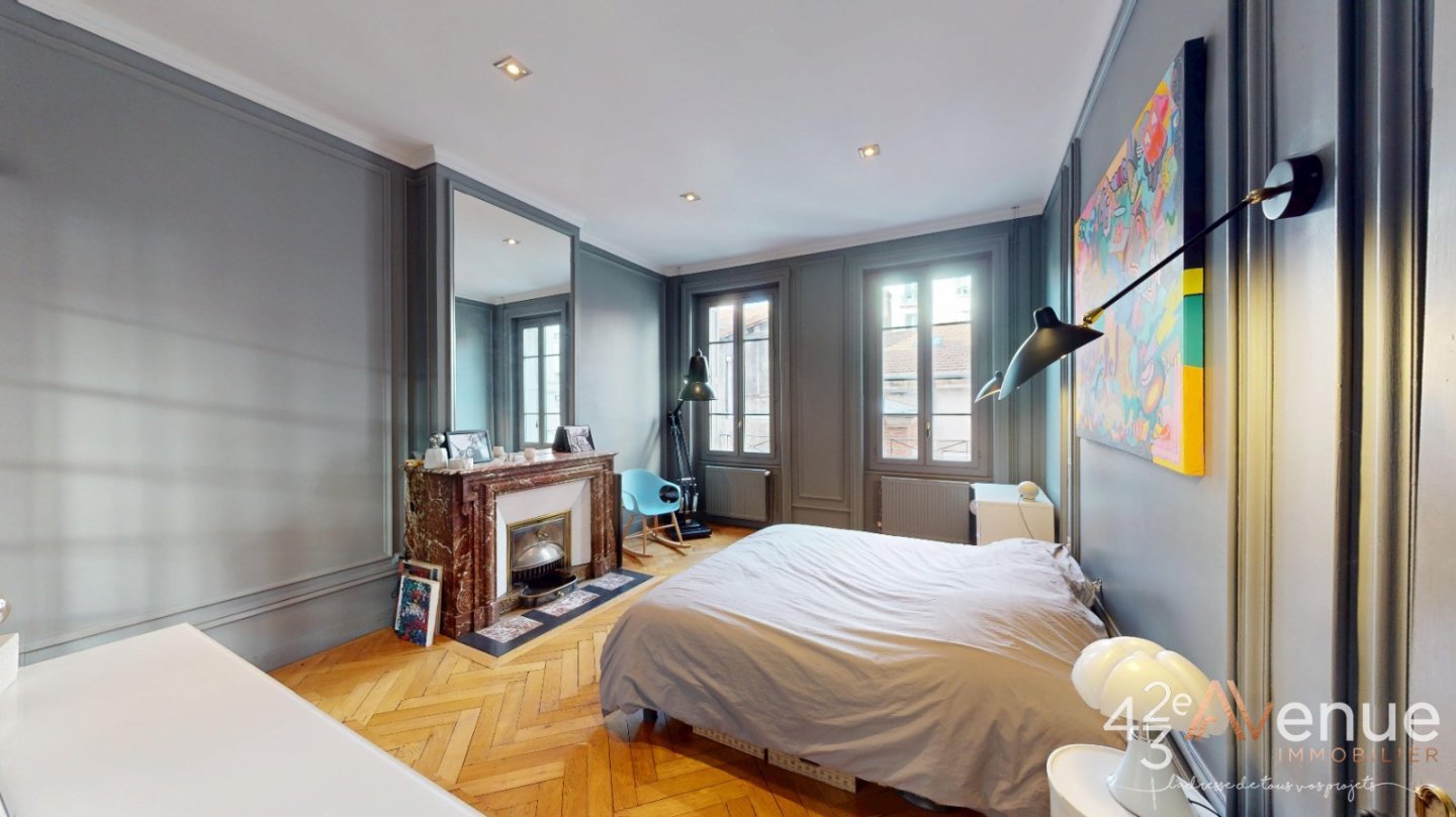 APPARTEMENT T4 - ST ETIENNE CENTRE VILLE - 130 m2 - VENDU