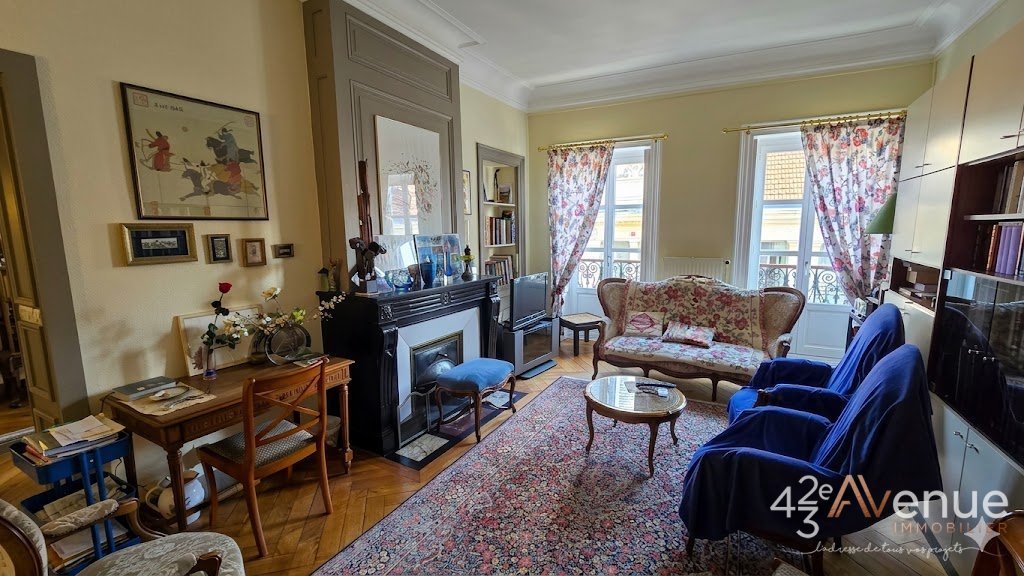 APPARTEMENT T4 A VENDRE - ST ETIENNE CENTRE VILLE - 125.12 m2 - 170�000�&euro;