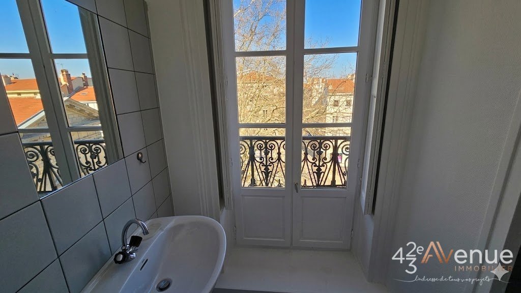 APPARTEMENT T4 A VENDRE - ST ETIENNE CENTRE VILLE - 125.12 m2 - 170�000�&euro;