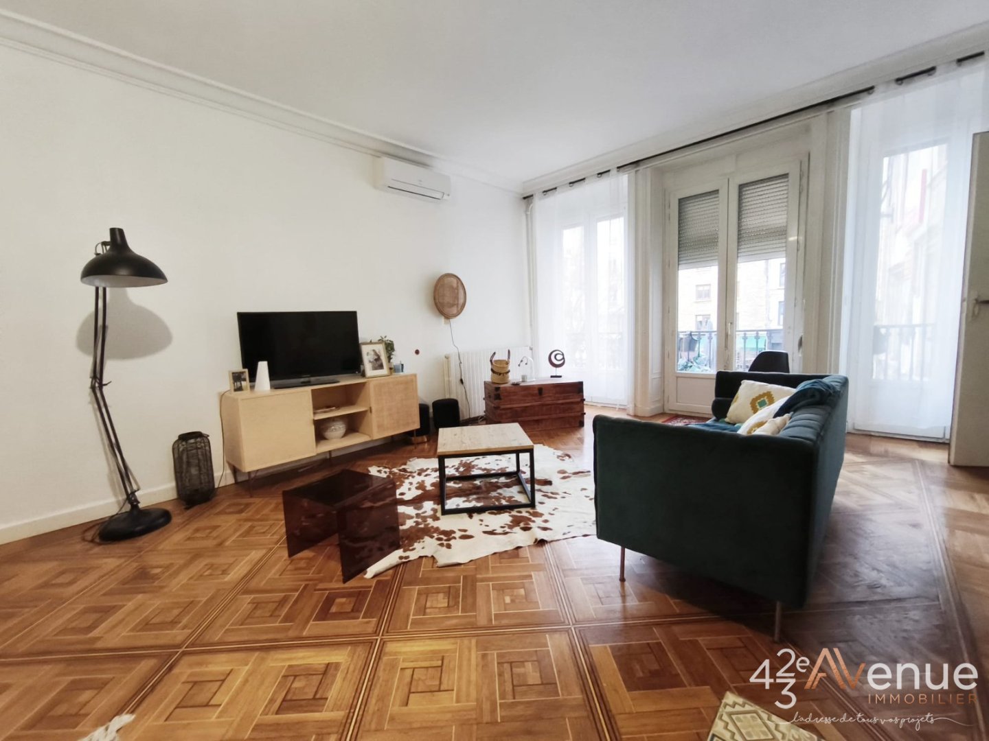 APPARTEMENT T4 A VENDRE - ST ETIENNE CENTRE VILLE - 139 m2 - 149�000�&euro;