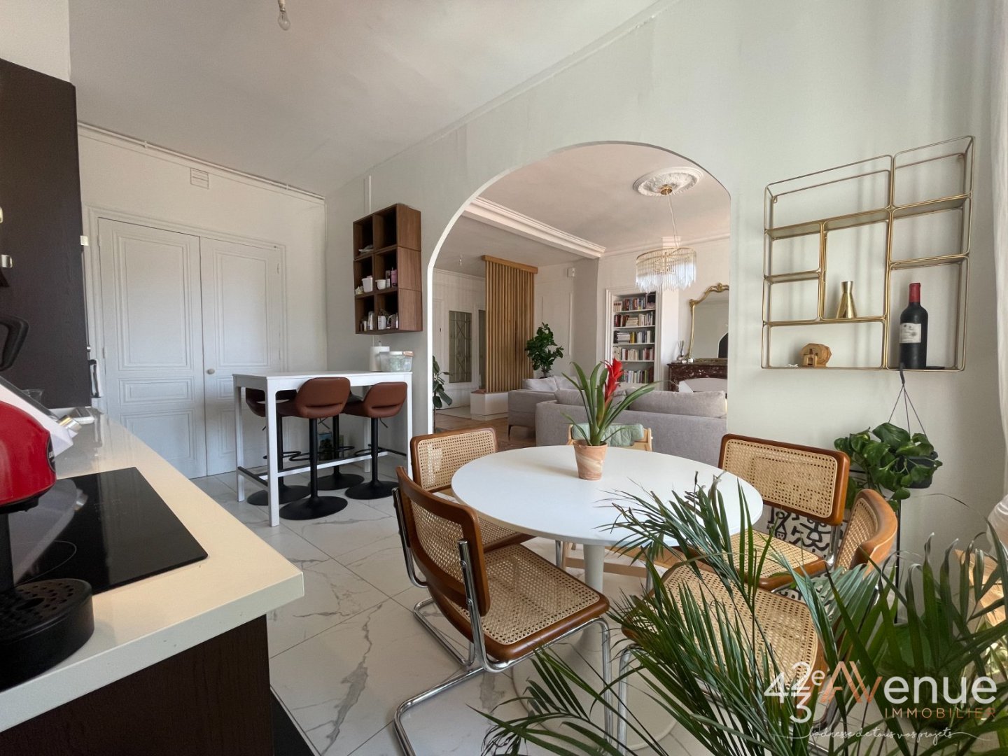 Appartement Haussmannien parfait état Hyper Centre A VENDRE - ST ETIENNE CENTRE VILLE - 131.59 m2 - 190 000 &euro;