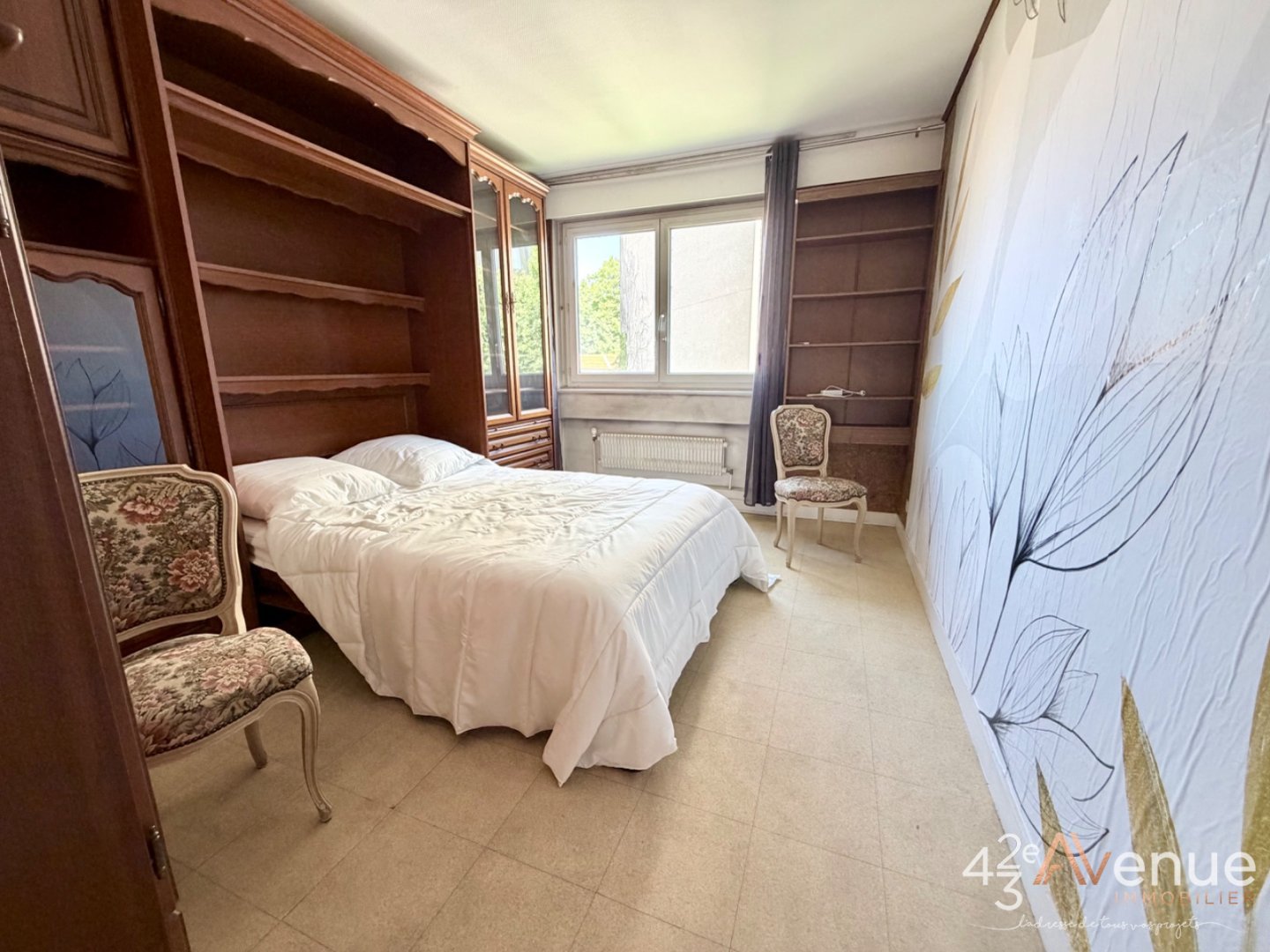 F4 avec balcon Saint-Etienne A VENDRE - ST ETIENNE CENTRE VILLE - 97.15 m2 - 99 000 &euro;