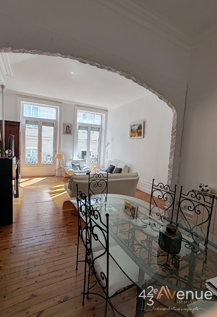 APPARTEMENT T4 A VENDRE - ST ETIENNE CENTRE VILLE - 139 m2 - 159 000 &euro;