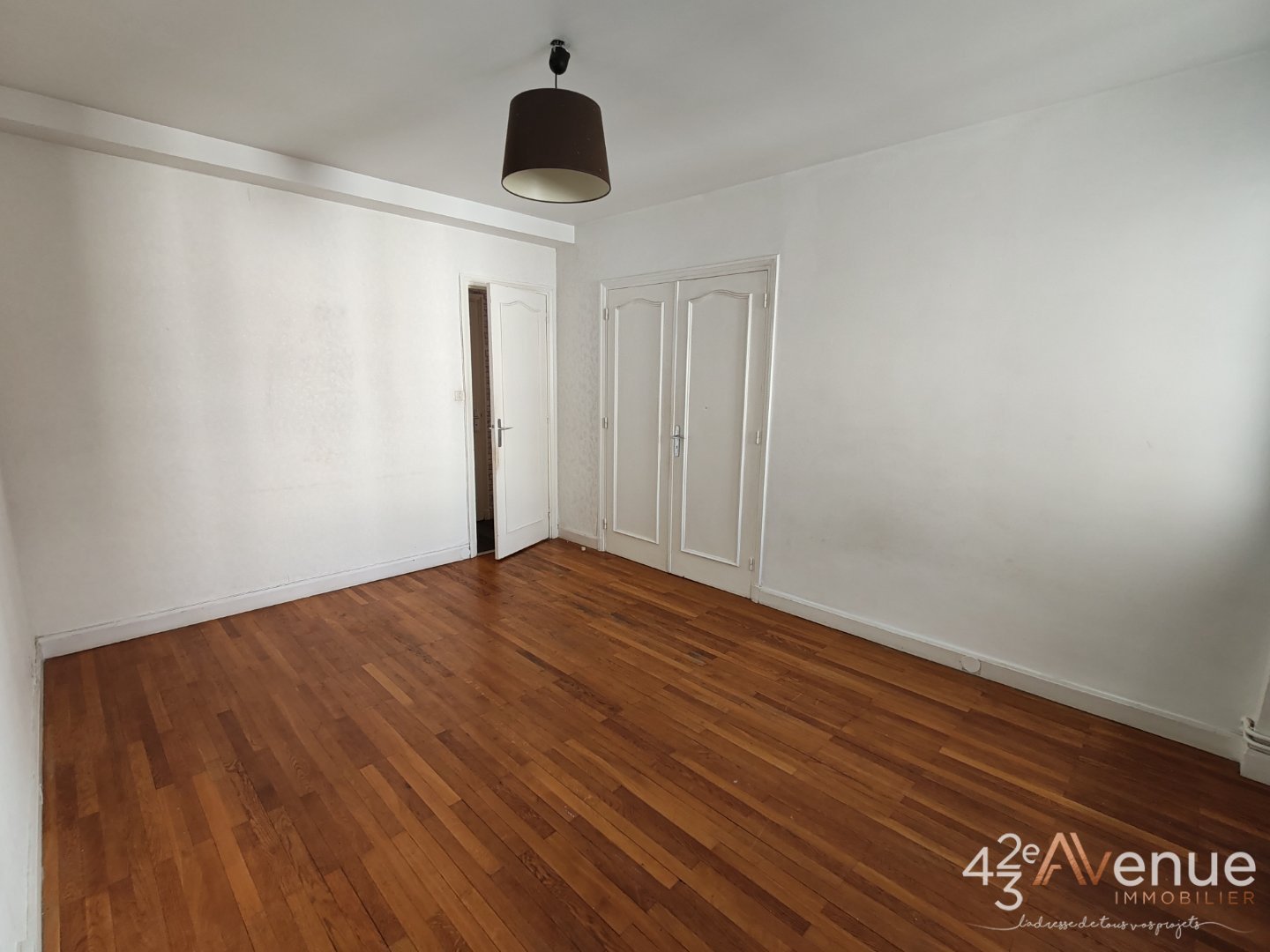 APPARTEMENT T4 A VENDRE - ST ETIENNE CENTRE VILLE - 90.17 m2 - 107 000 &euro;